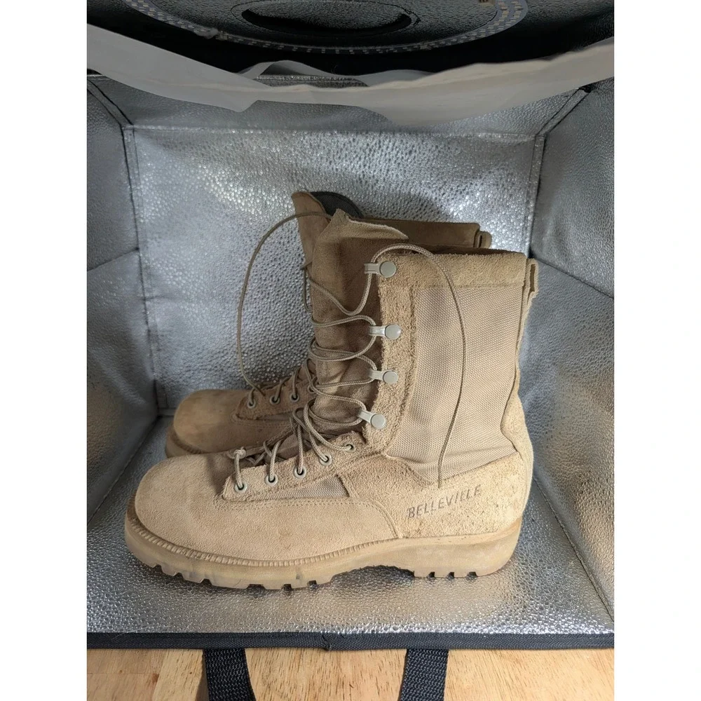 Belleville 790 Waterproof Combat Boots Mens 10 R Tan Desert Suede Vibram GoreTex